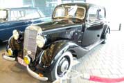 Mercedes Oldtimerschow door Nearly New Car dealer van Evere