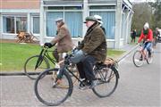 Dauwfietstocht voor oldtimerfietsen