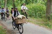 O.R.E. rondrit met oude fietsen