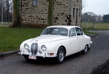 Oldtimer te huur: Jaguar  S-type
