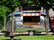 Oldtimer te huur: Airstream Caravan Globe Trotter
