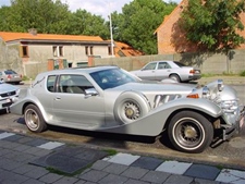 Oldtimer te huur: Excalibur cougar (zilver)