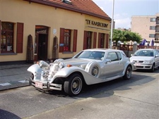 Oldtimer te huur: Excalibur cougar (zilver)