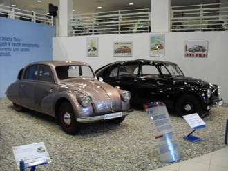 Tatra T97 en Tatra T87