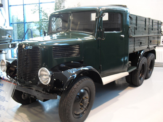 Tatra 93