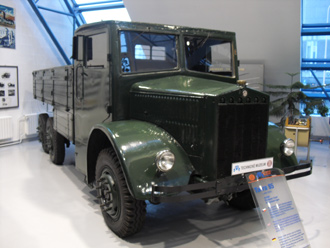 Tatra 85