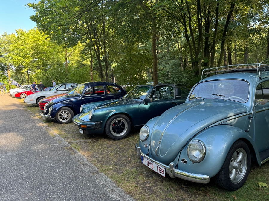 Oldtimer treffen @ Barrel & Booze