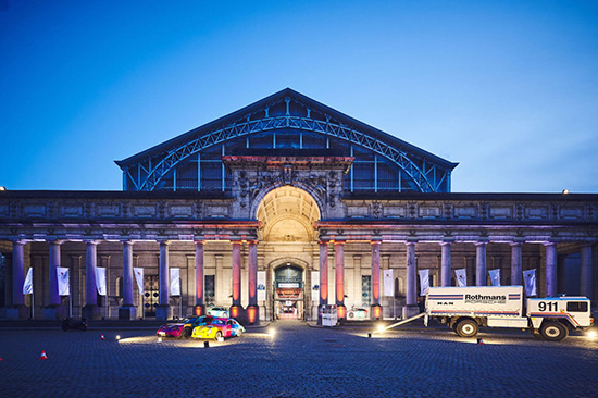 Autoworld Brussels ontvangt de FIVA–TICCIH Automotive Industrial Heritage Award