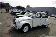 A la porte du garage - Renault 4 CV - Euro Classic Touring Club -  7 september 2014