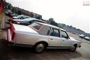 A la porte du garage - Renault 4 CV - Euro Classic Touring Club