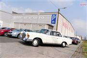 A la porte du garage - Renault 4 CV - Euro Classic Touring Club