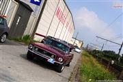 A la porte du garage - Renault 4 CV - Euro Classic Touring Club