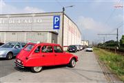 A la porte du garage - Renault 4 CV - Euro Classic Touring Club