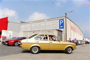 A la porte du garage - Renault 4 CV - Euro Classic Touring Club