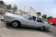 A la porte du garage - Renault 4 CV - Euro Classic Touring Club