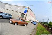 A la porte du garage - Renault 4 CV - Euro Classic Touring Club