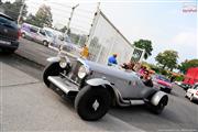 A la porte du garage - Renault 4 CV - Euro Classic Touring Club