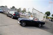 A la porte du garage - Renault 4 CV - Euro Classic Touring Club