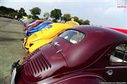 A la porte du garage - Renault 4 CV - Euro Classic Touring Club