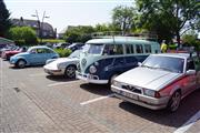 Cars en een koffie in Sint-Pieters-Leeuw