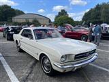 Mustang & Cougar meeting