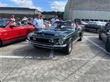 Mustang & Cougar meeting