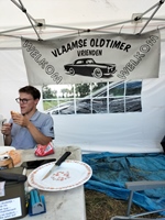 de Vlaamse Oldtimer Vrienden op weekend bij Cheese 'n Cars