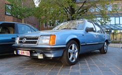 Start Oldtimertreffen in Lommel -  29 april 2026