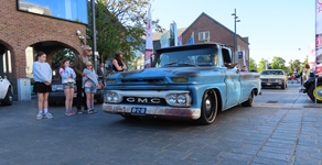Start Oldtimertreffen in Lommel -  29 april 2026