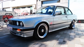 Start Oldtimertreffen in Lommel -  29 april 2026