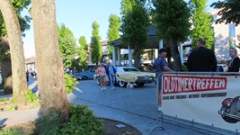 Start Oldtimertreffen in Lommel -  29 april 2026