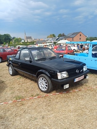 Hagelands oldtimer treffen in Meensel Kiezegem -  15 augustus 2026