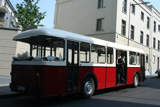 Oldtimer te huur: Berliet/Saviem SC10, Parijse Metrobus